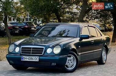 Седан Mercedes-Benz E-Class 1999 в 