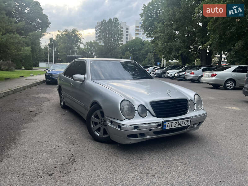 Mercedes-Benz E-Class 2001