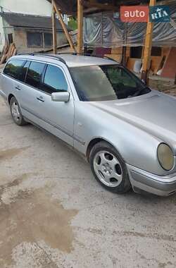 Універсал Mercedes-Benz E-Class 1998 в Снятині