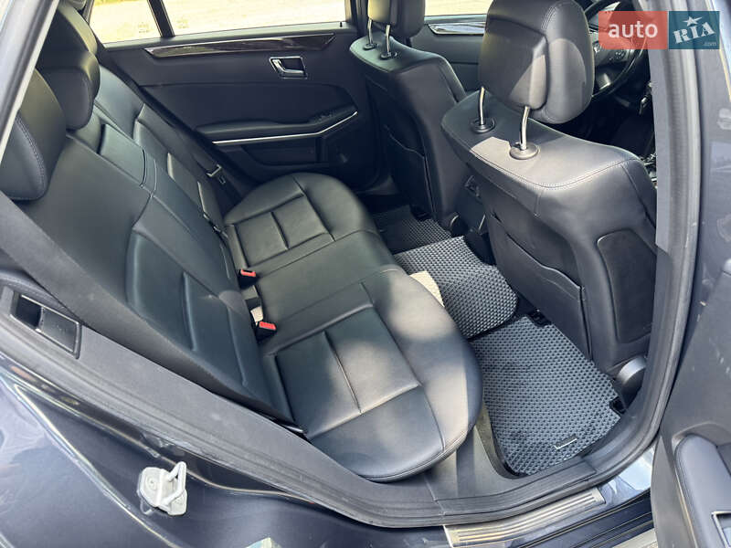Універсал Mercedes-Benz E-Class 2010 в Ромнах