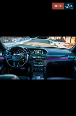 Седан Mercedes-Benz E-Class 2013 в Чернівцях