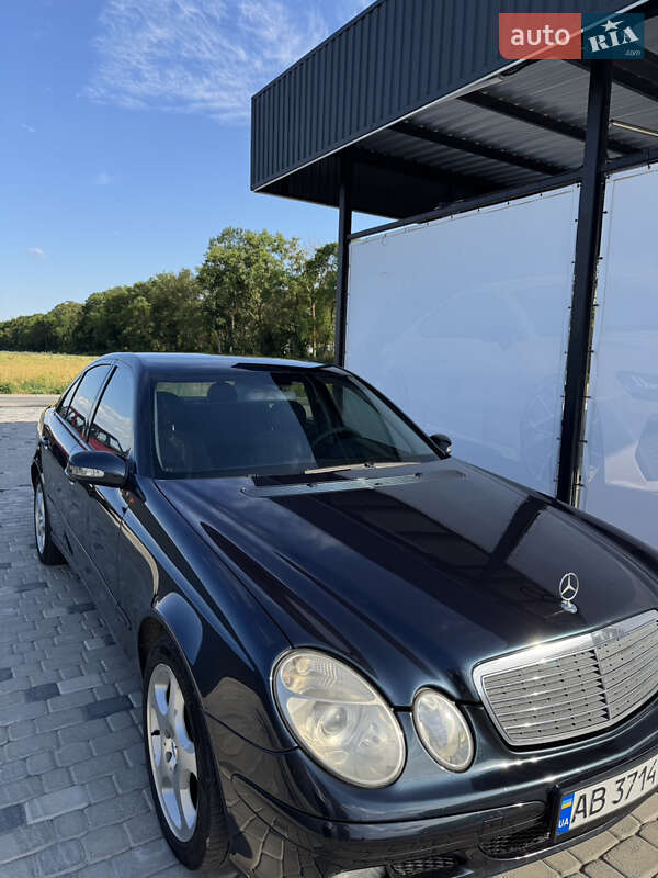 Mercedes-Benz E-Class 2002