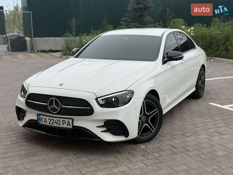 Mercedes-Benz E-Class 2021
