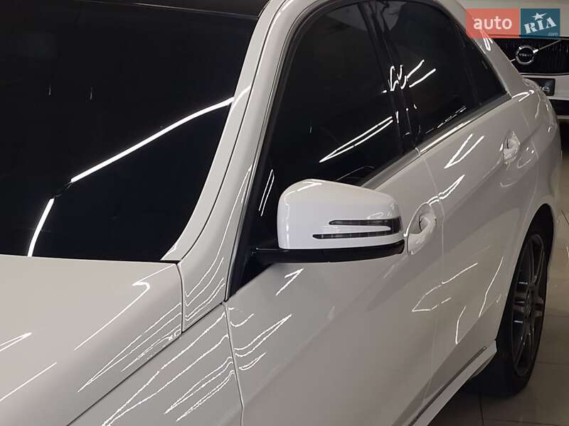 Седан Mercedes-Benz E-Class 2014 в Николаеве
