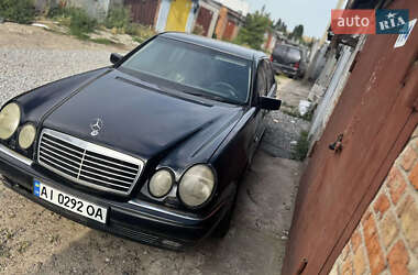 Седан Mercedes-Benz E-Class 1999 в Білій Церкві