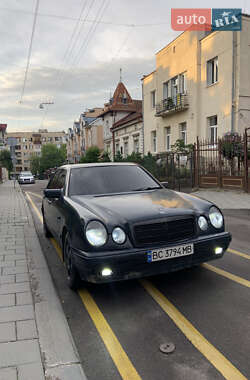 Седан Mercedes-Benz E-Class 1996 в Львове