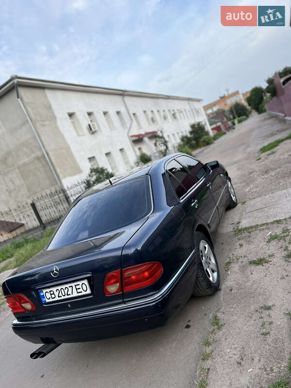Седан Mercedes-Benz E-Class 1998 в Нежине