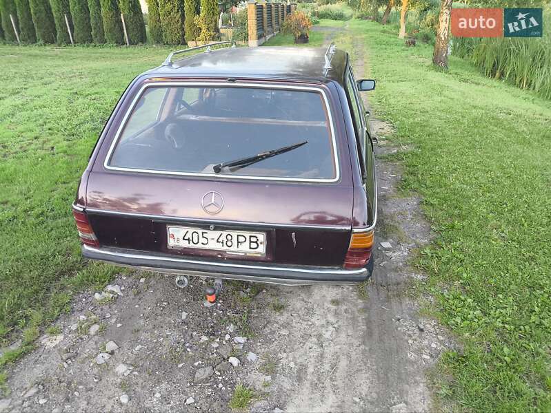 Універсал Mercedes-Benz E-Class 1982 в Ратному