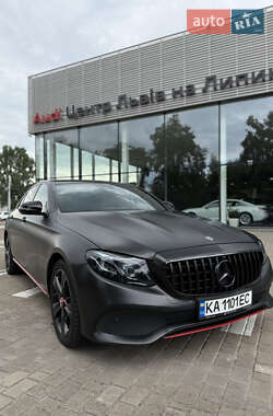 Седан Mercedes-Benz E-Class 2018 в Львове