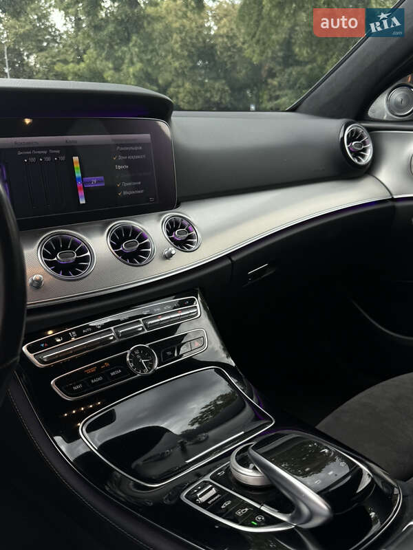 Седан Mercedes-Benz E-Class 2018 в Львове