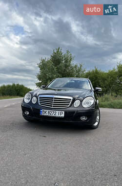 Седан Mercedes-Benz E-Class 2007 в Сарнах