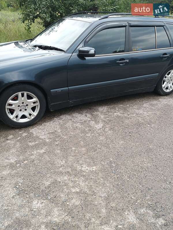 Універсал Mercedes-Benz E-Class 2001 в Луцьку