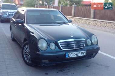 Седан Mercedes-Benz E-Class 2000 в Львові