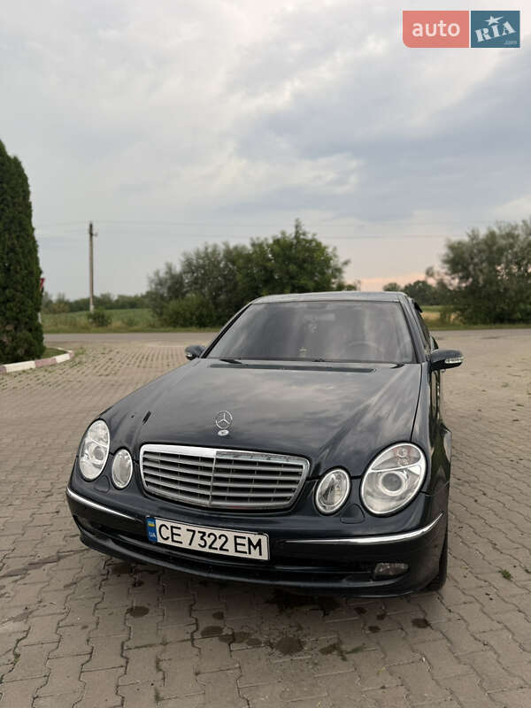 Седан Mercedes-Benz E-Class 2004 в 
