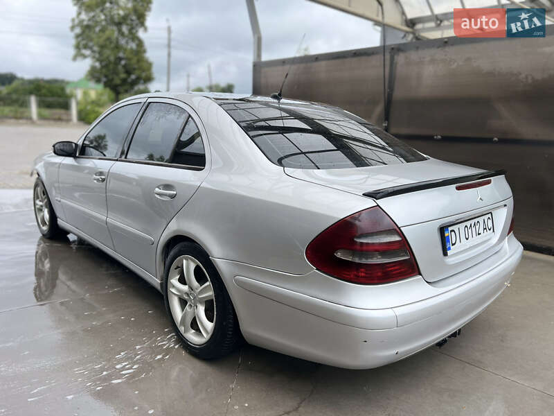 Mercedes-Benz E-Class 2002