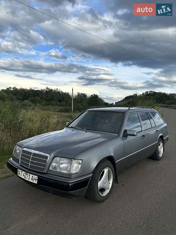 Mercedes-Benz E-Class 1990