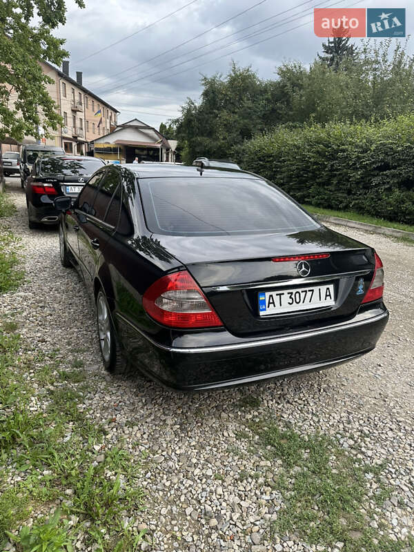 Седан Mercedes-Benz E-Class 2008 в Коломые