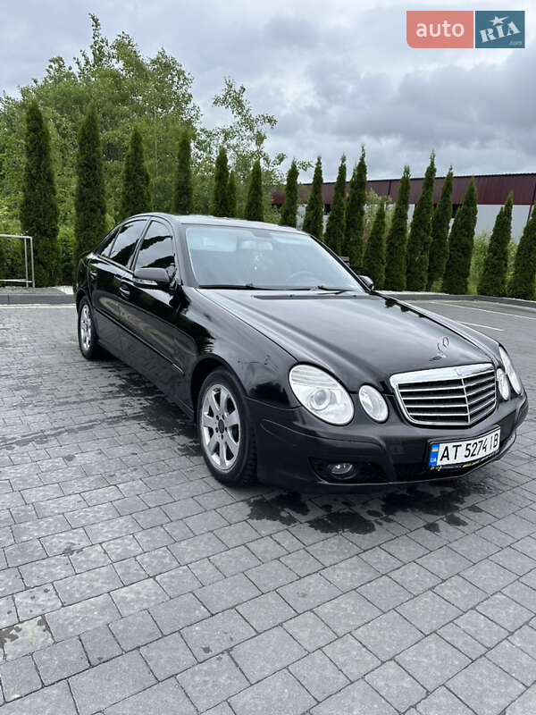 Седан Mercedes-Benz E-Class 2006 в Надворной