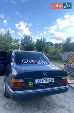 Седан Mercedes-Benz E-Class 1991 в Житомире