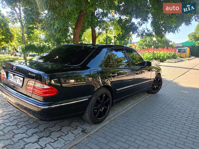 Mercedes-Benz E-Class 2001