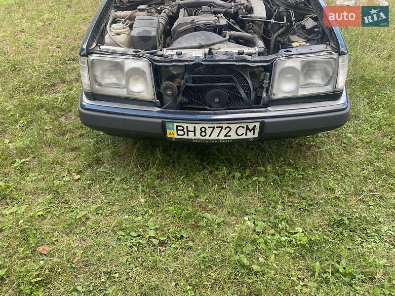 Mercedes-Benz E-Class 1993