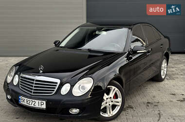 Седан Mercedes-Benz E-Class 2007 в Сарнах