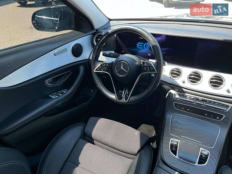 Седан Mercedes-Benz E-Class 2020 в Львове