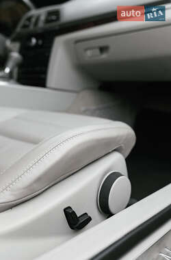 Купе Mercedes-Benz E-Class 2010 в 