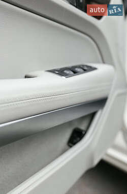 Купе Mercedes-Benz E-Class 2010 в 