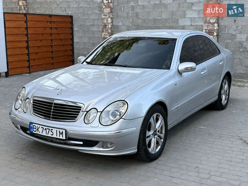 Mercedes-Benz E-Class 2003