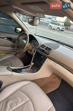 Седан Mercedes-Benz E-Class 2008 в 