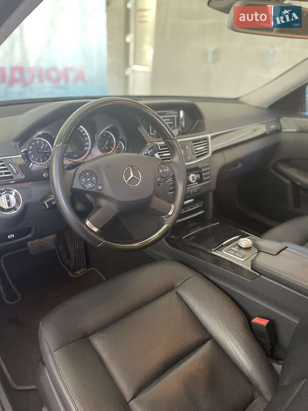 Універсал Mercedes-Benz E-Class 2009 в Тернополі