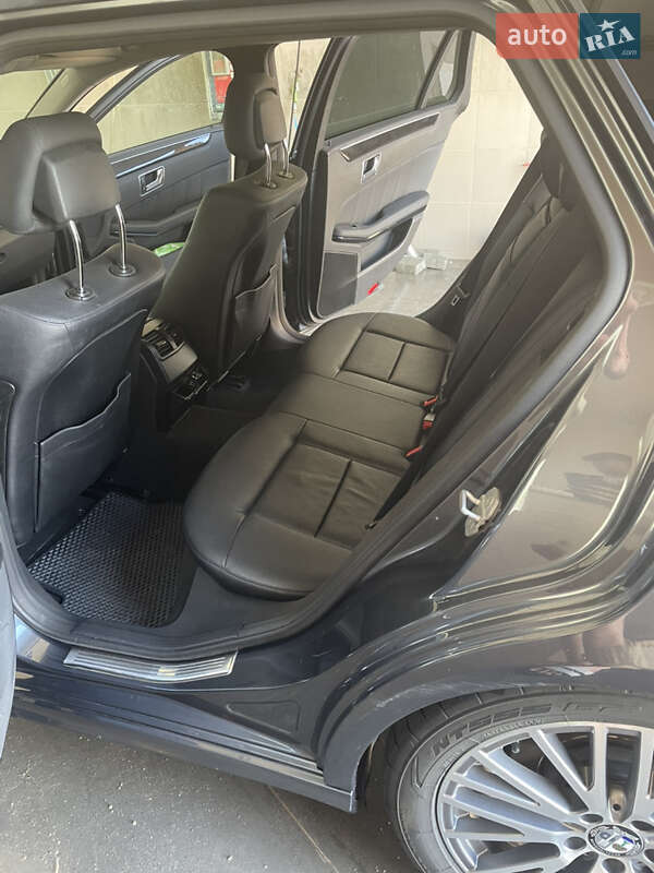 Універсал Mercedes-Benz E-Class 2009 в Тернополі