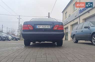 Седан Mercedes-Benz E-Class 1998 в 