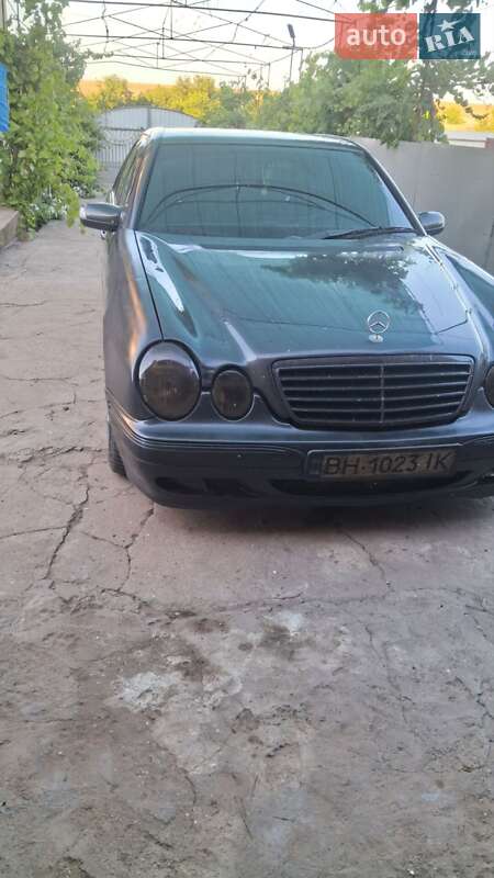 Mercedes-Benz E-Class 2002