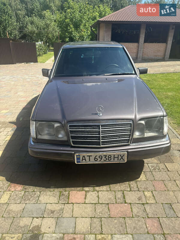 Седан Mercedes-Benz E-Class 1994 в Долині фото 3 Седан Mercedes-Benz E-Class 1994 в Долині