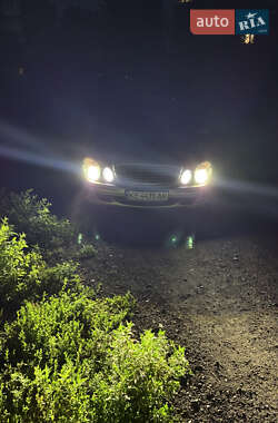 Универсал Mercedes-Benz E-Class 2004 в 
