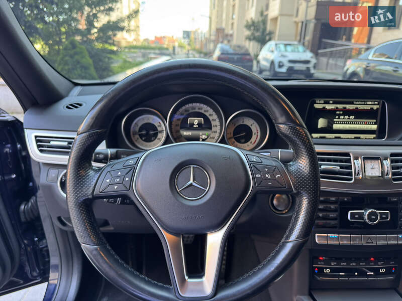 Седан Mercedes-Benz E-Class 2014 в Чернівцях