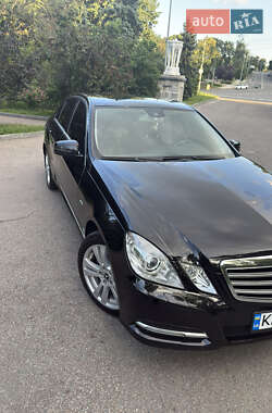 Седан Mercedes-Benz E-Class 2010 в 