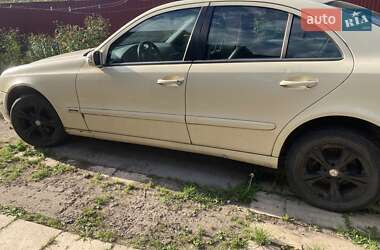 Седан Mercedes-Benz E-Class 2003 в 