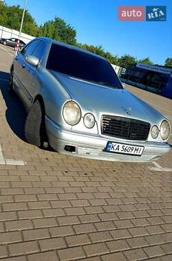 Седан Mercedes-Benz E-Class 1998 в 