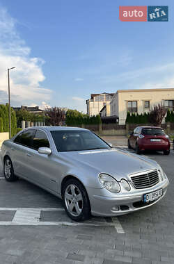 Седан Mercedes-Benz E-Class 2003 в Ровно