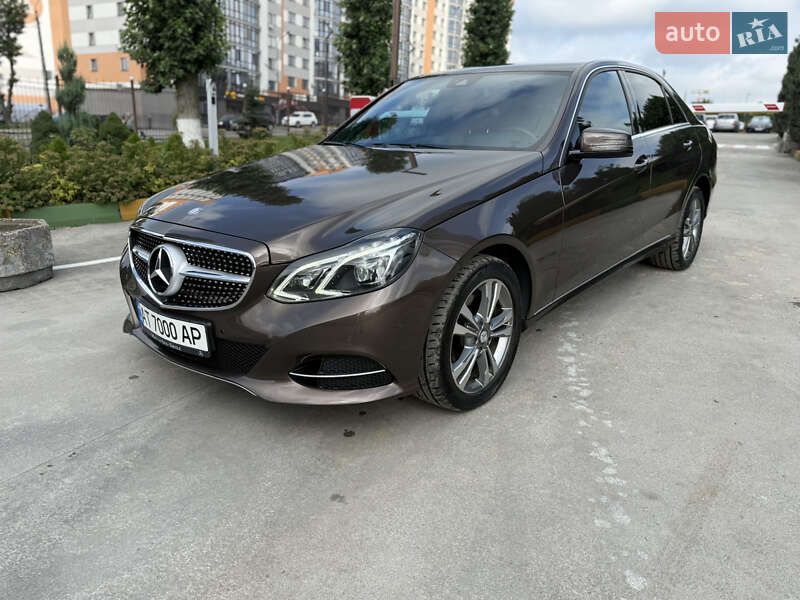 Седан Mercedes-Benz E-Class 2013 в Ивано-Франковске