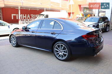 Седан Mercedes-Benz E-Class 2022 в 