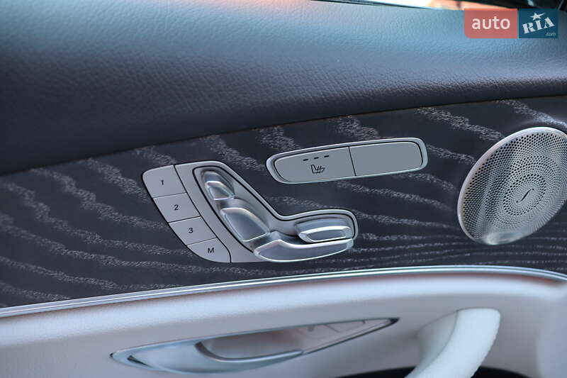 Седан Mercedes-Benz E-Class 2022 в Львове