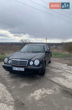 Седан Mercedes-Benz E-Class 1998 в Хмельницькому