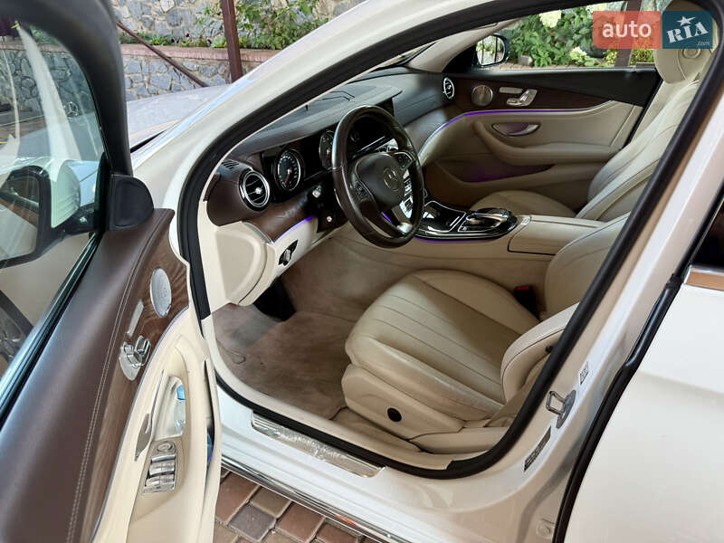 Седан Mercedes-Benz E-Class 2016 в Кропивницком