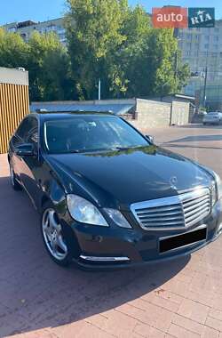 Седан Mercedes-Benz E-Class 2011 в Рівному