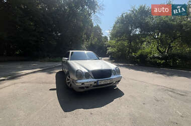 Седан Mercedes-Benz E-Class 2001 в Львові