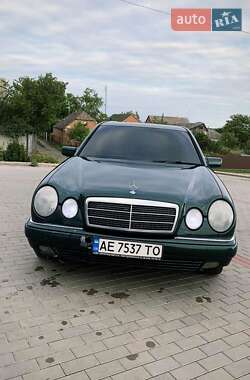 Седан Mercedes-Benz E-Class 1998 в Вінниці